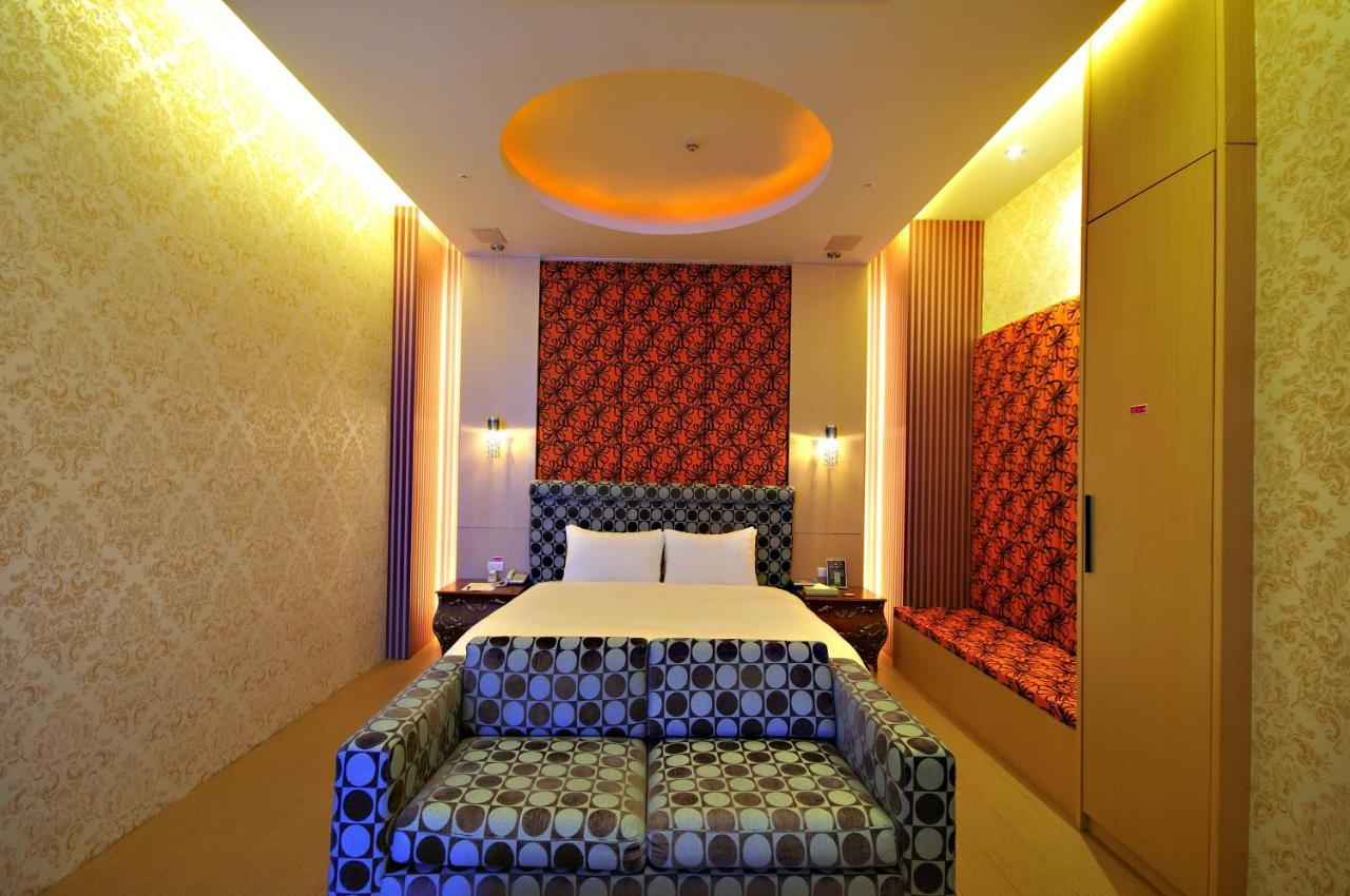 Dubai Motel Yilan Eksteriør billede