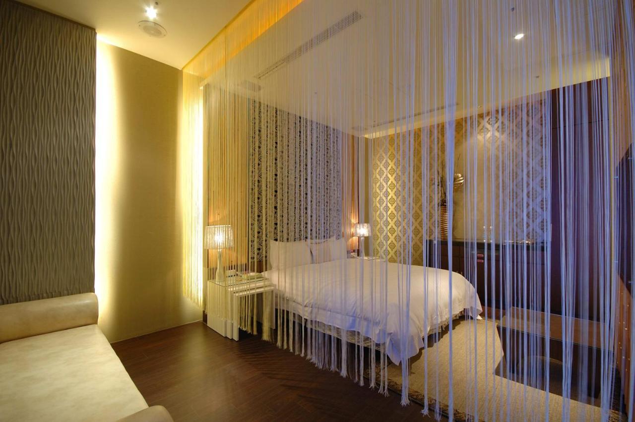 Dubai Motel Yilan Eksteriør billede
