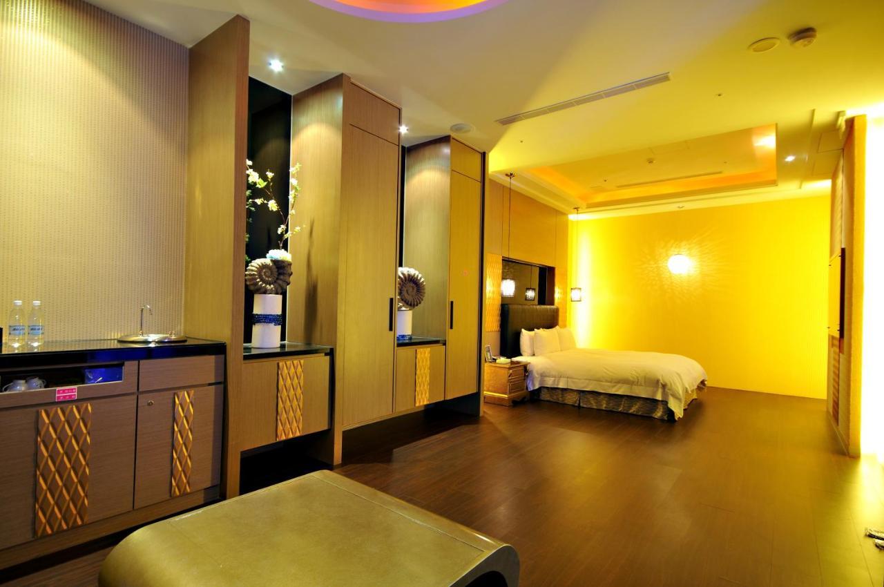 Dubai Motel Yilan Eksteriør billede
