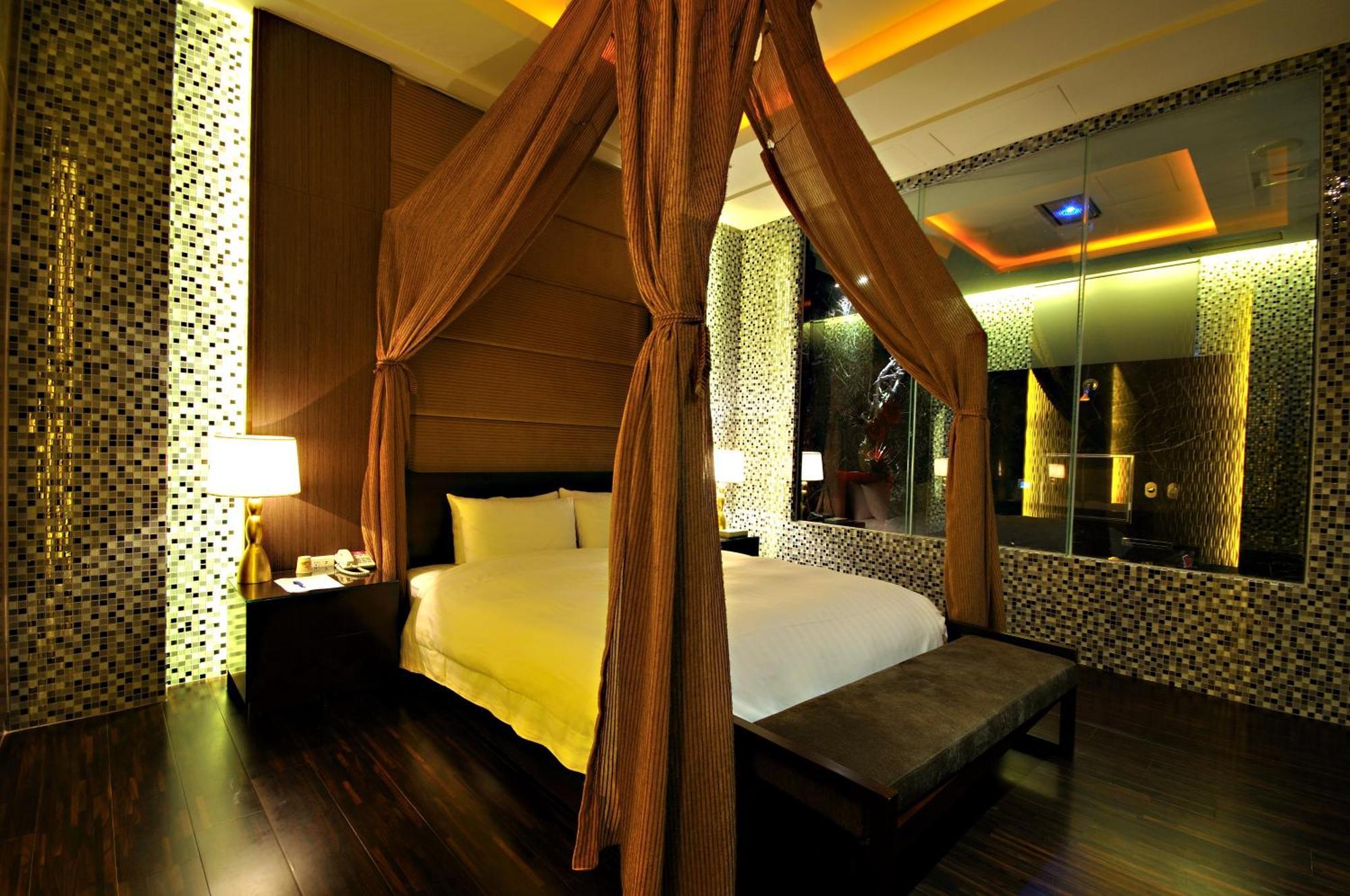 Dubai Motel Yilan Eksteriør billede