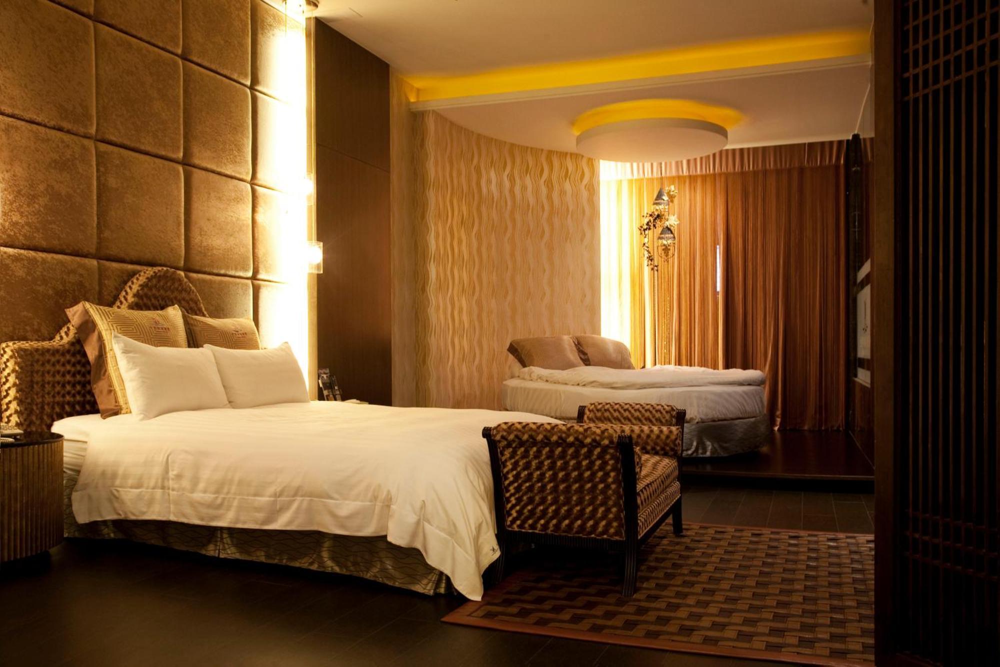 Dubai Motel Yilan Eksteriør billede