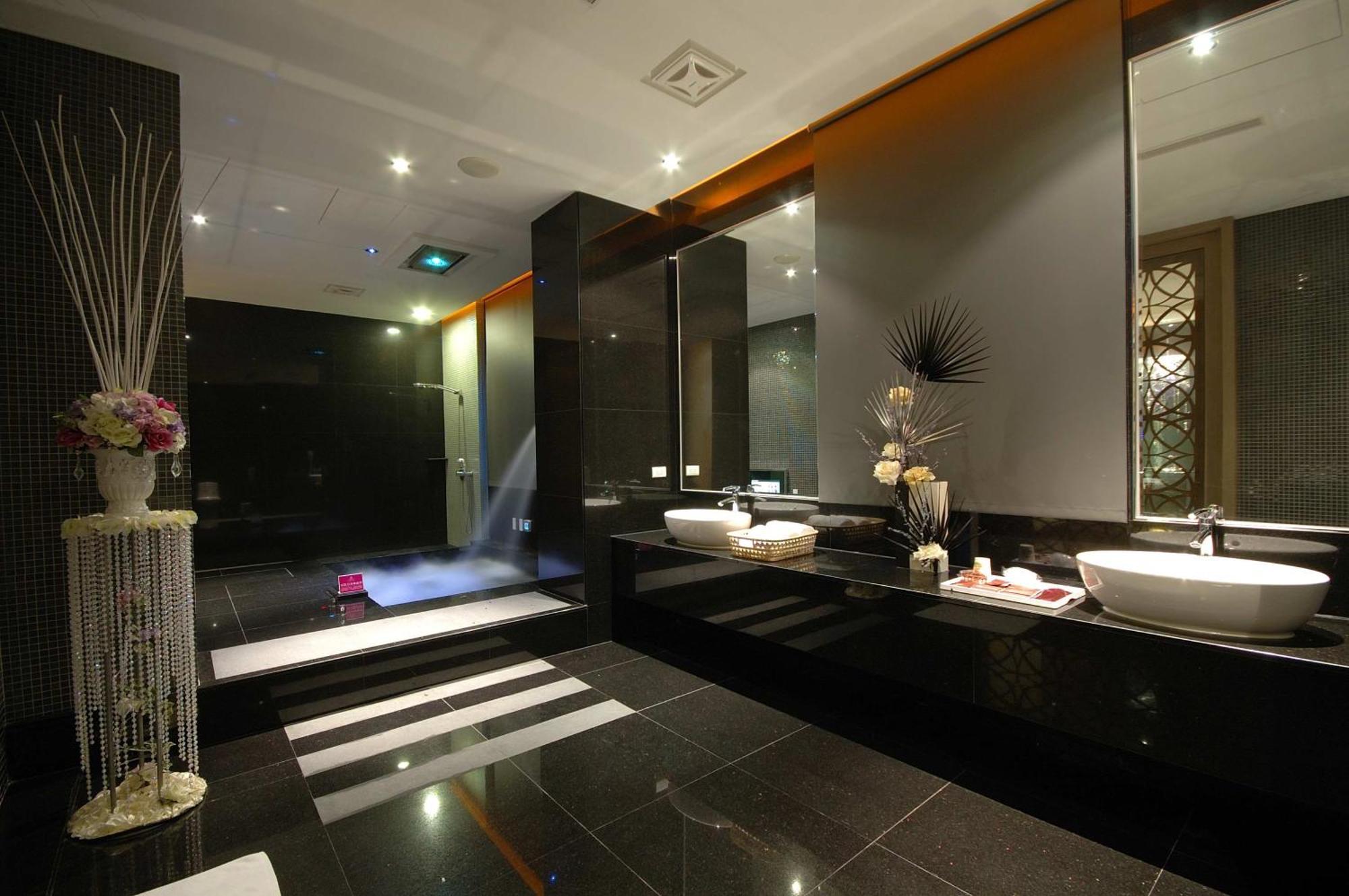 Dubai Motel Yilan Eksteriør billede