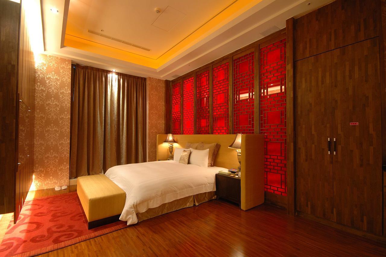 Dubai Motel Yilan Eksteriør billede