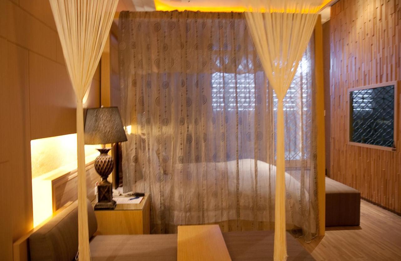 Dubai Motel Yilan Eksteriør billede